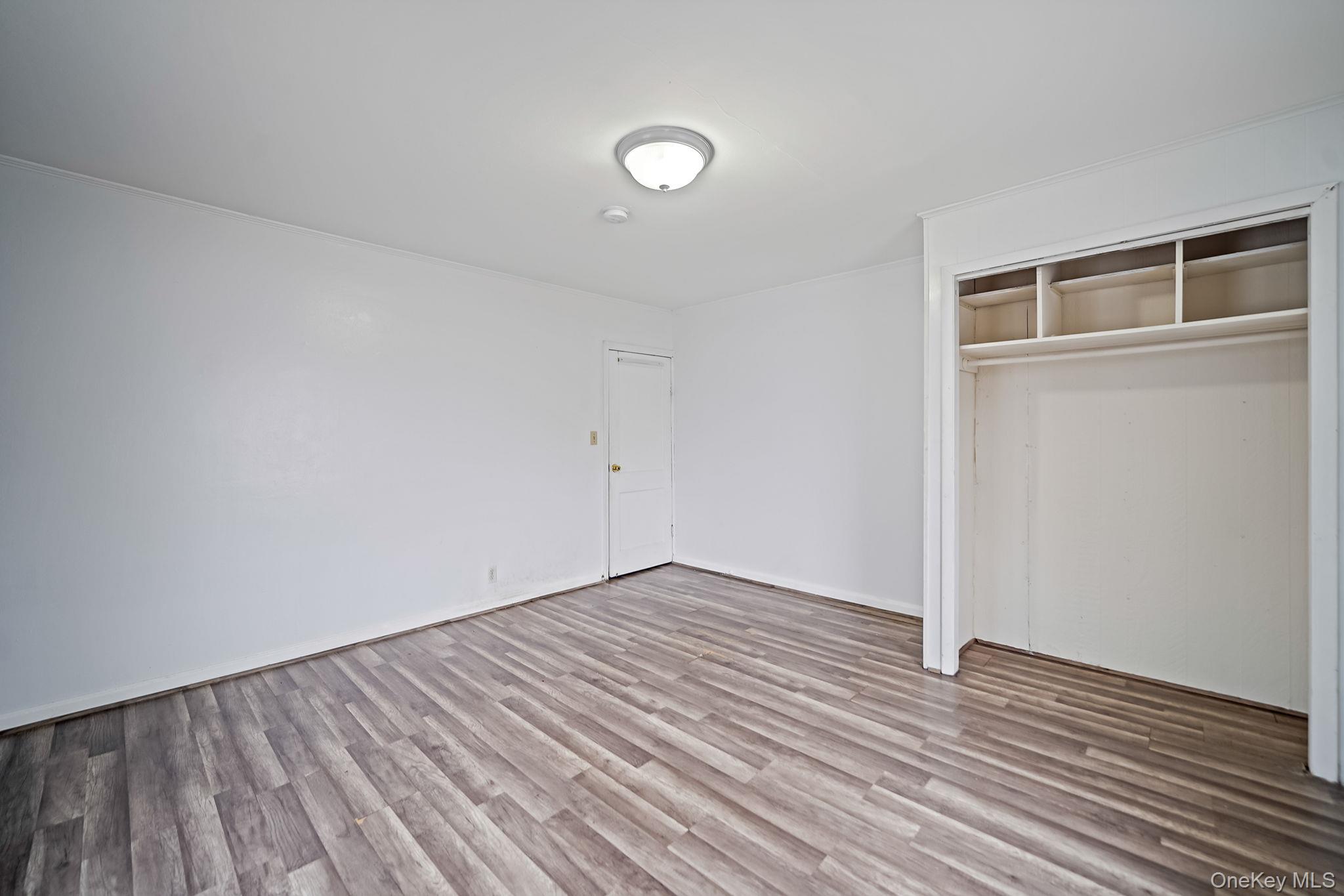 #13 photo, 67 Orchard Street, Саффолк ‖ Lindenhurst , NY 11757