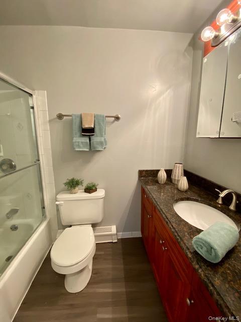 #9 photo, 331 Brook Avenue, سوفولك Bay Shore , NY 11706