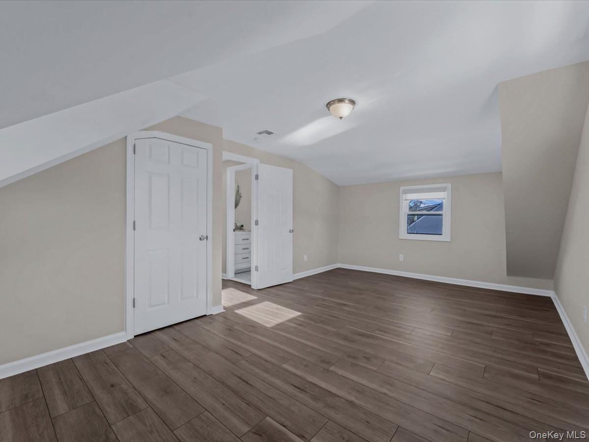 #18 photo, 181 Whittier Avenue, Саффолк ‖ North Babylon , NY 11703