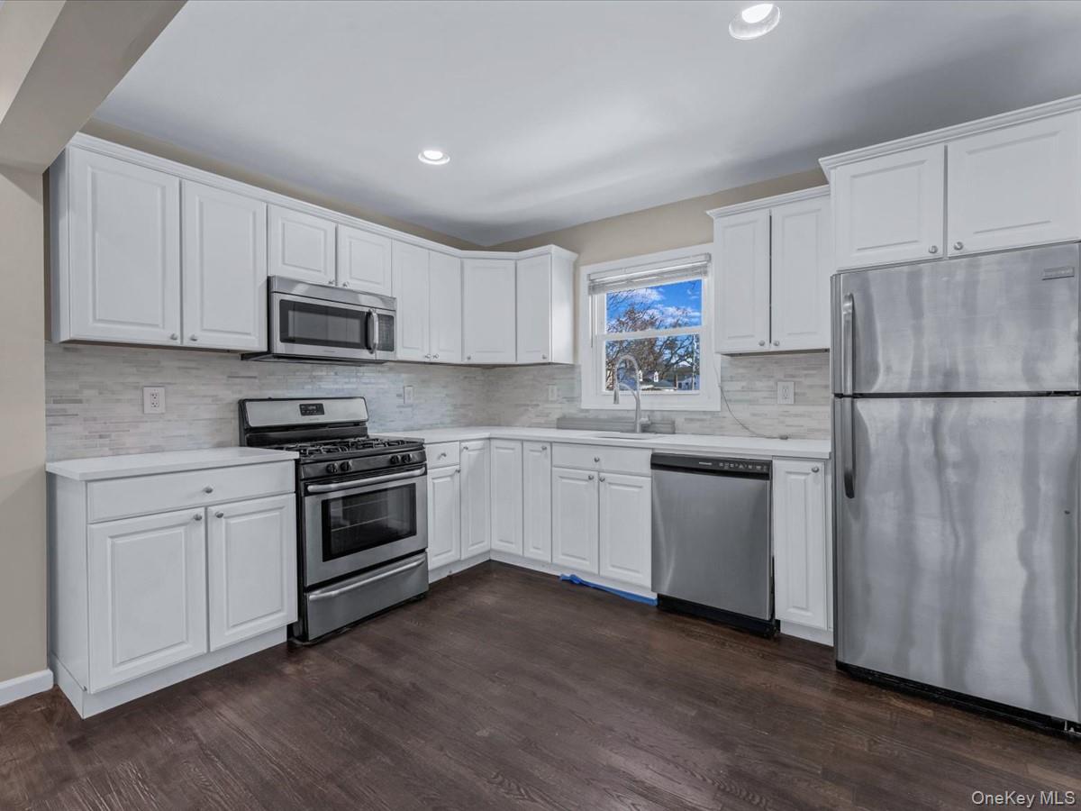 #9 photo, 181 Whittier Avenue, Саффолк ‖ North Babylon , NY 11703