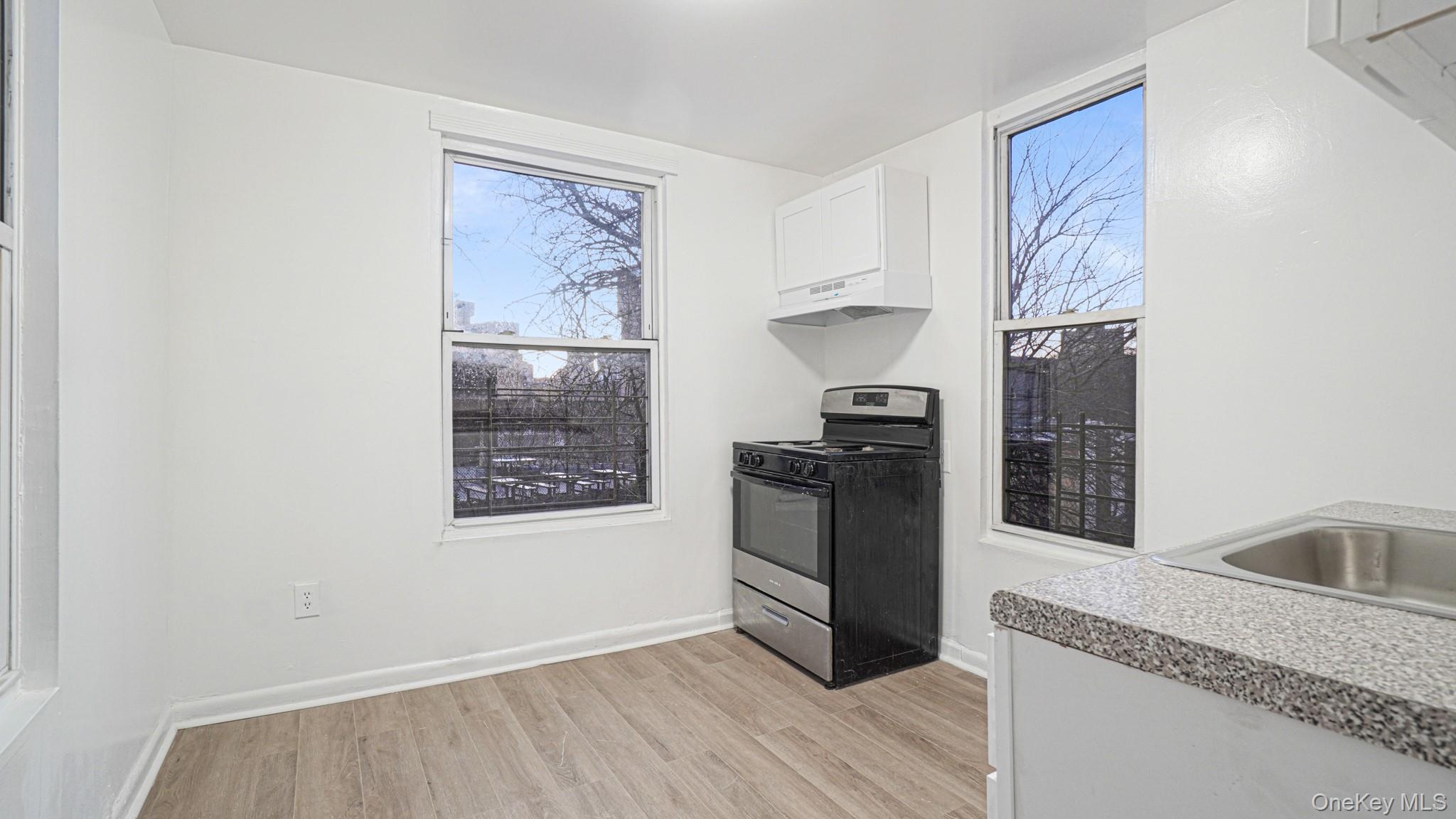 #15 photo, 1819 Palisade Place, Bronx , NY 10453