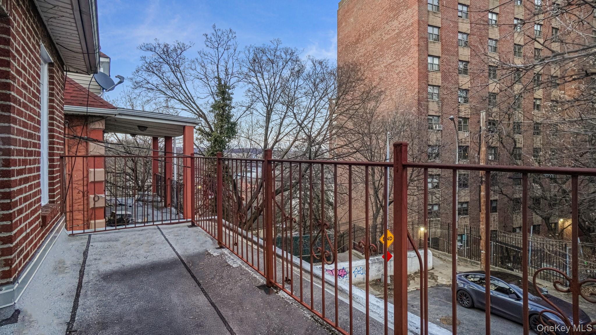 #17 photo, 1819 Palisade Place, Bronx , NY 10453