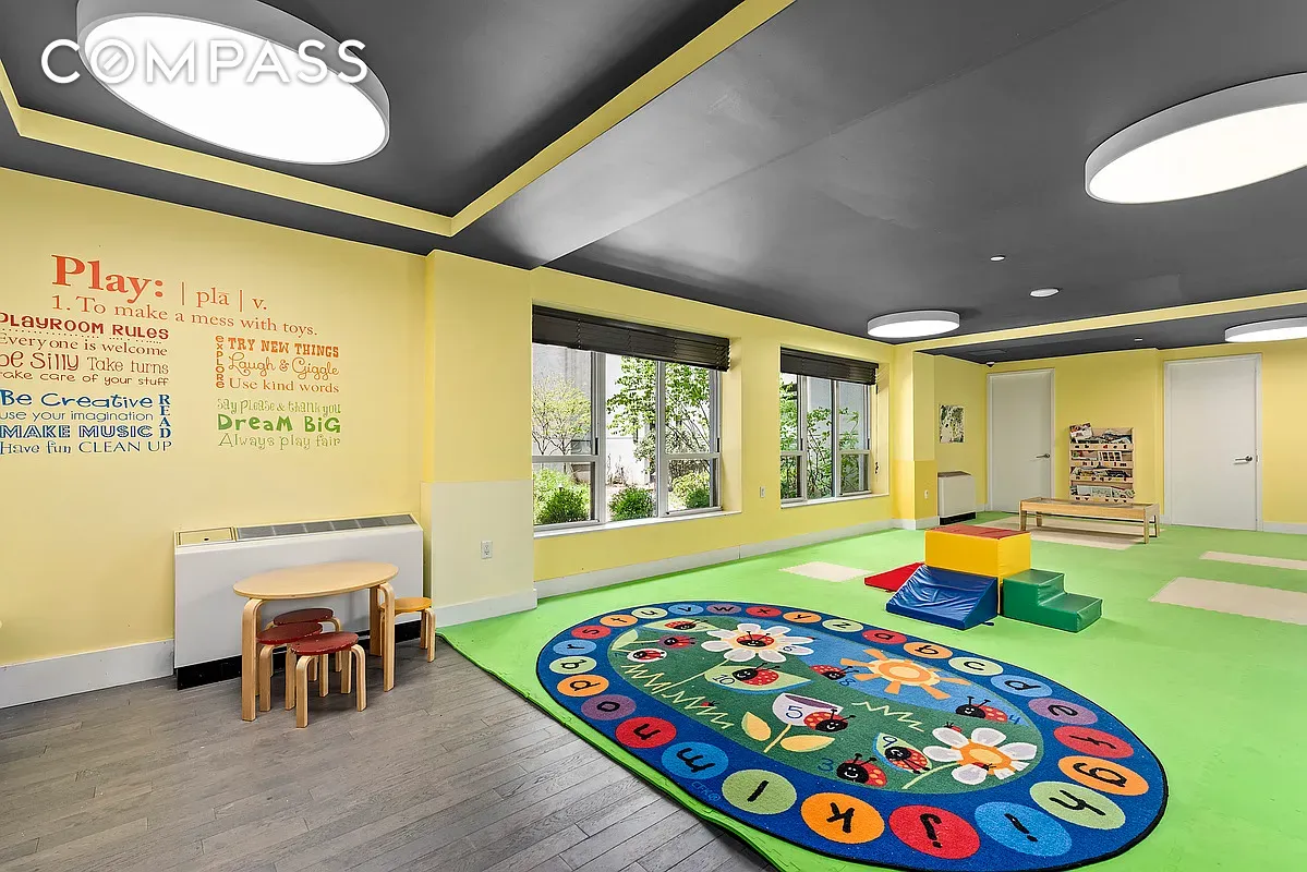 #12 photo, New York City, मैनहटन Hell's Kitchen , NY 10019