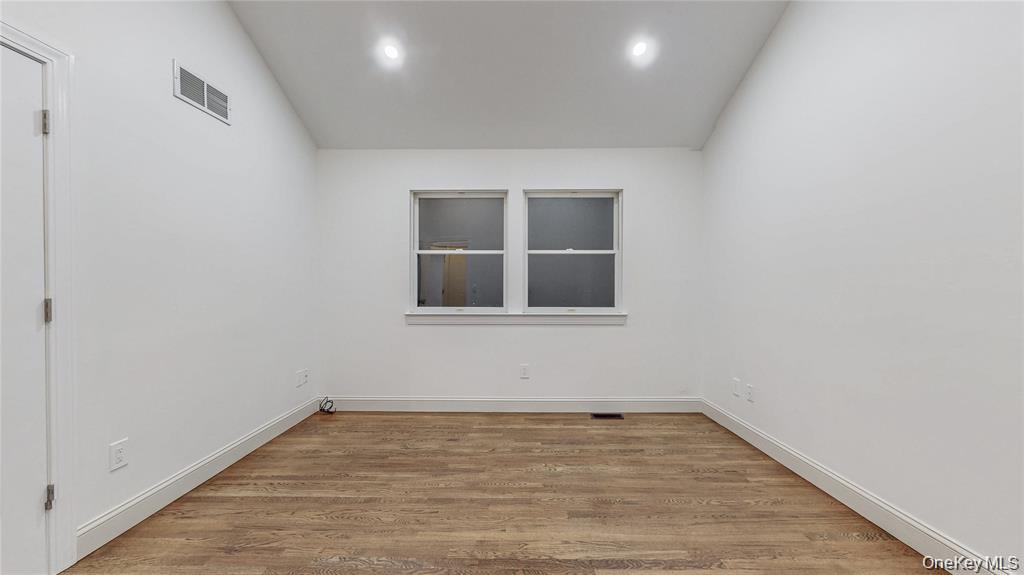 #15 photo, 177 Red Creek Road, מחוז סאפוק Hampton Bays , NY 11946