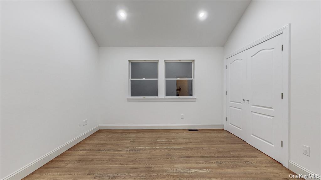 #17 photo, 177 Red Creek Road, מחוז סאפוק Hampton Bays , NY 11946