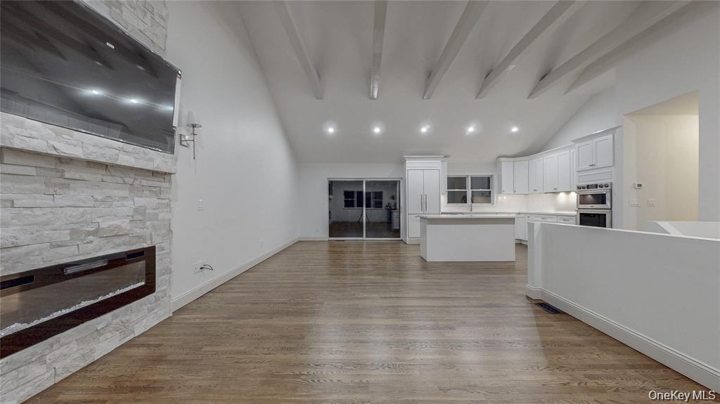 #8 photo, 177 Red Creek Road, מחוז סאפוק Hampton Bays , NY 11946