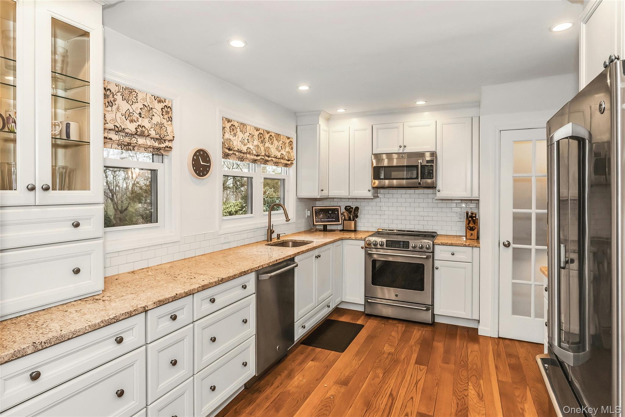 #11 photo, 16 Cliff Way, Port Washington , NY 11050