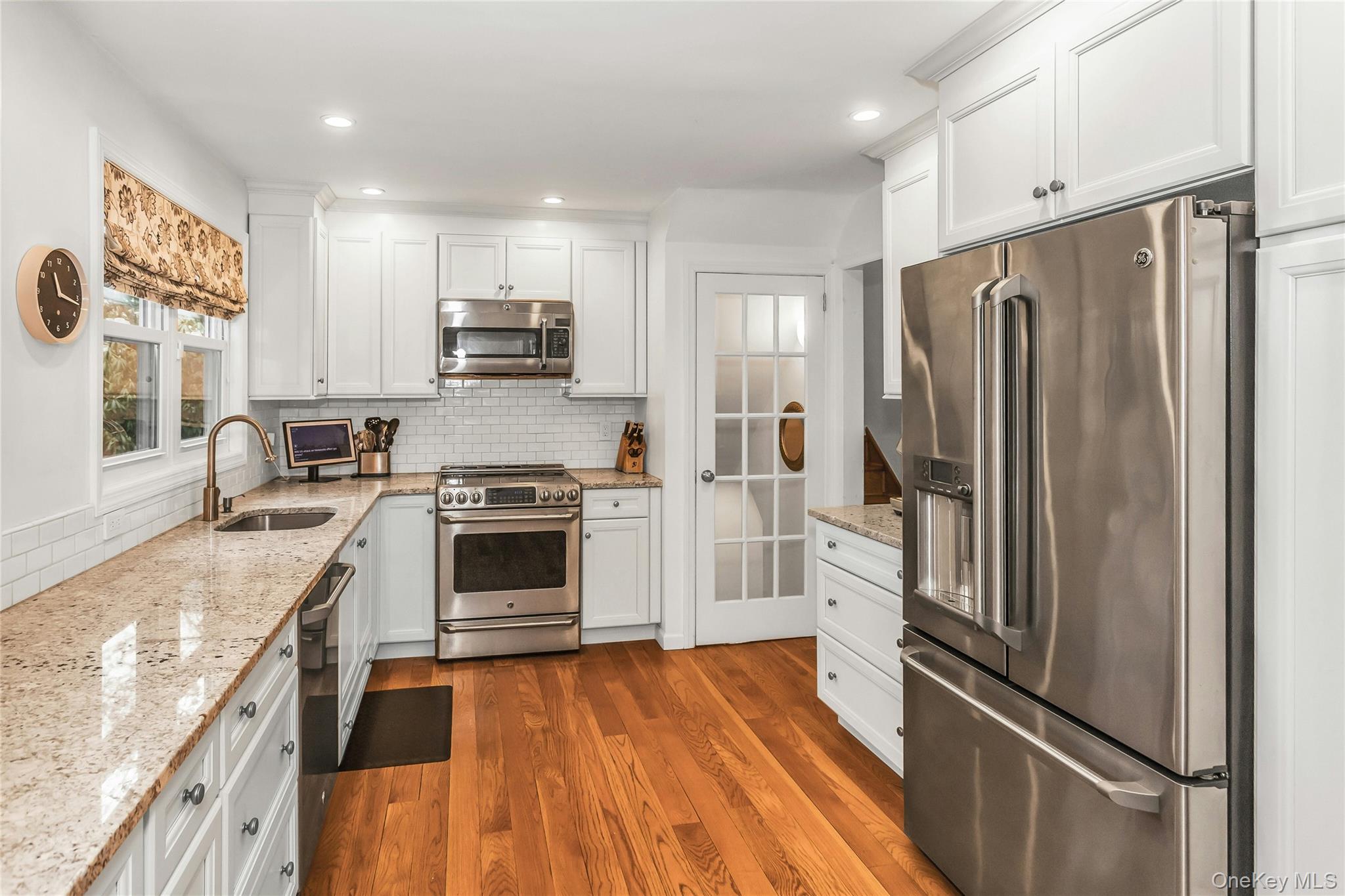 #12 photo, 16 Cliff Way, Port Washington , NY 11050