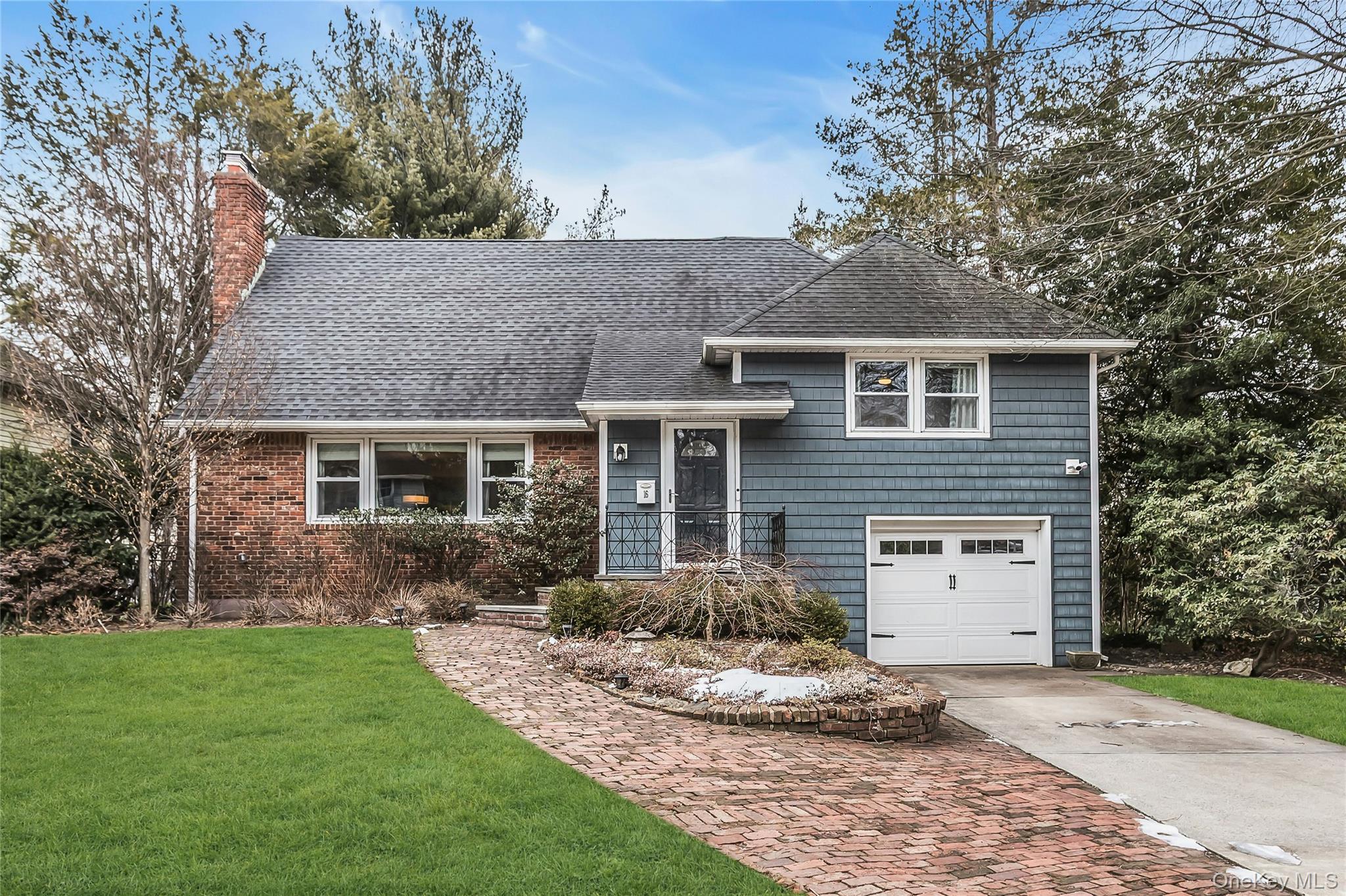 #2 photo, 16 Cliff Way, Port Washington , NY 11050