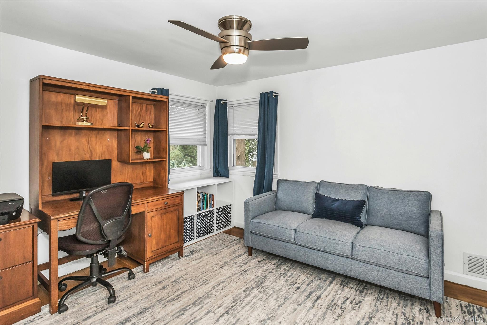 #20 photo, 16 Cliff Way, Port Washington , NY 11050