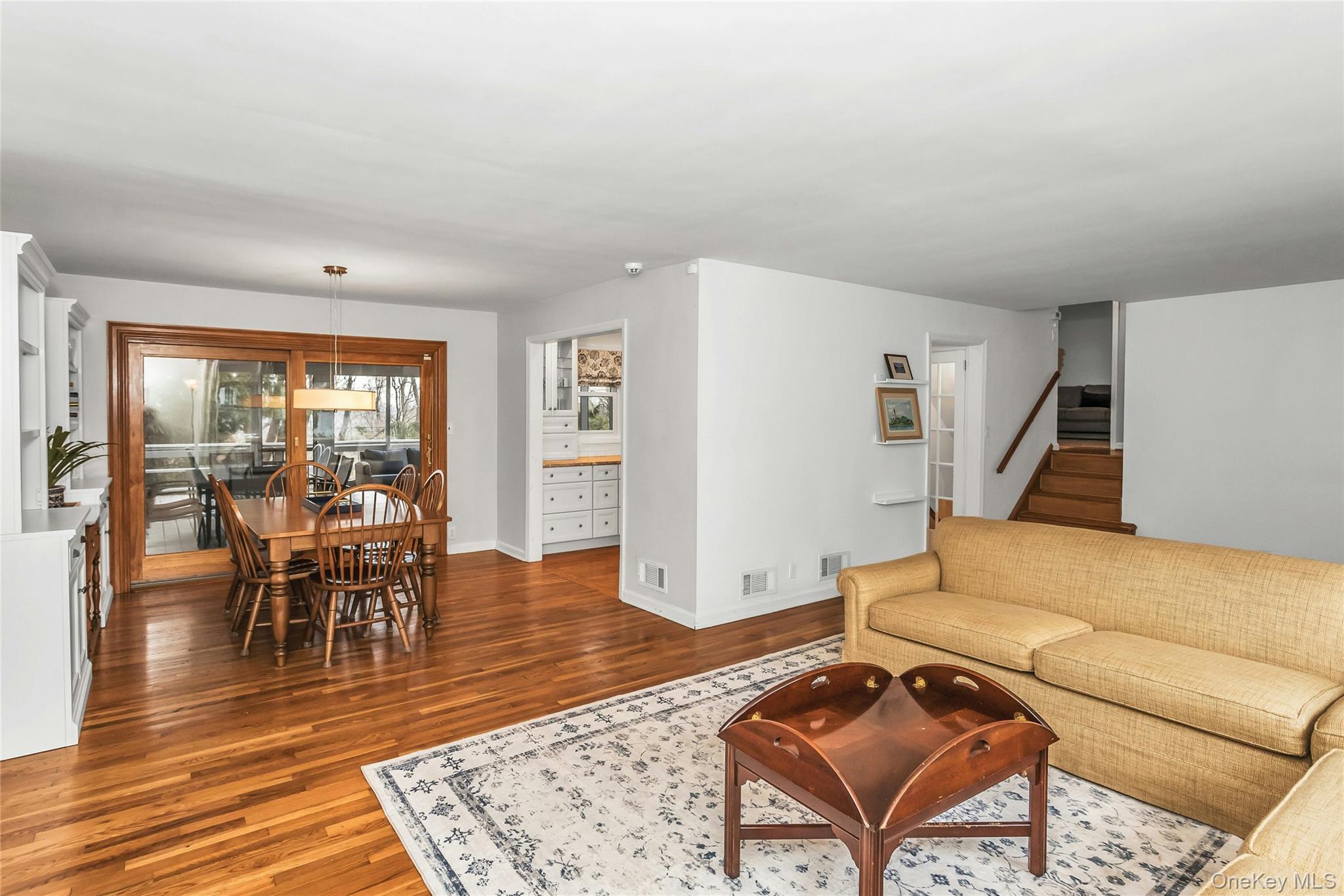#7 photo, 16 Cliff Way, Port Washington , NY 11050