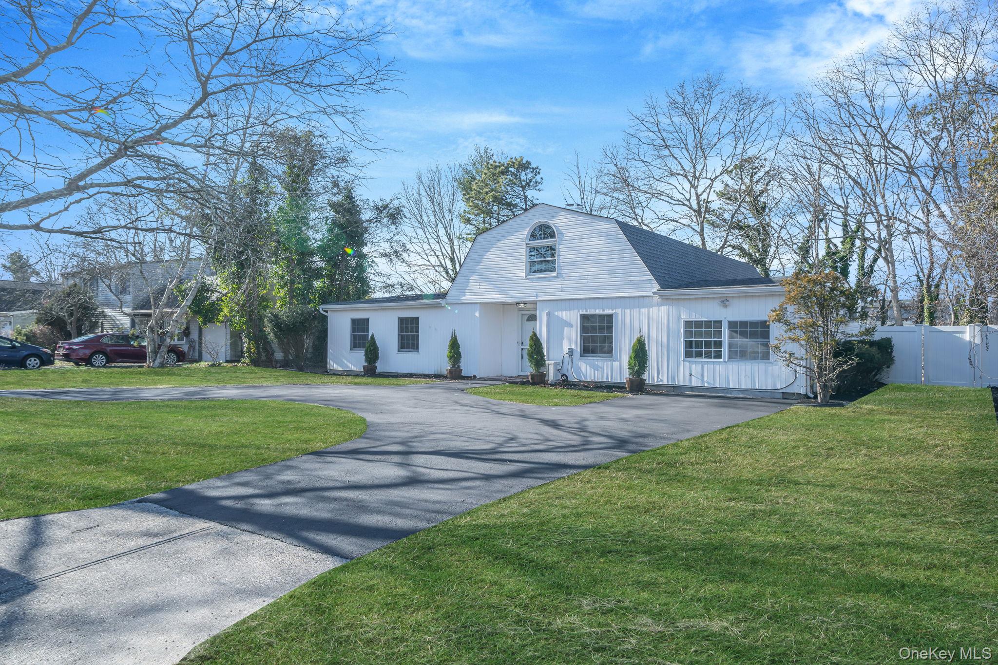 #2 photo, 20 Matsunaye, Medford , NY 11763