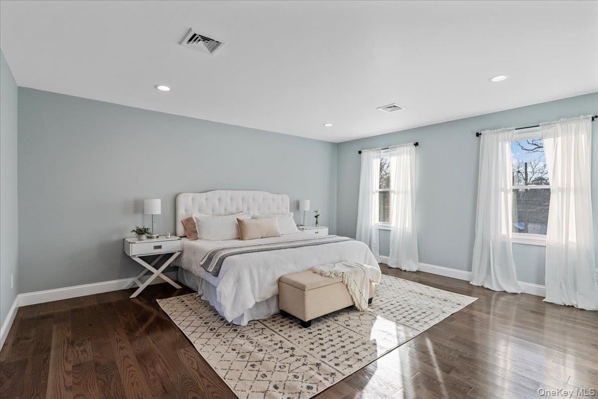 #10 photo, 91 Market Street, Mastic Beach , NY 11951