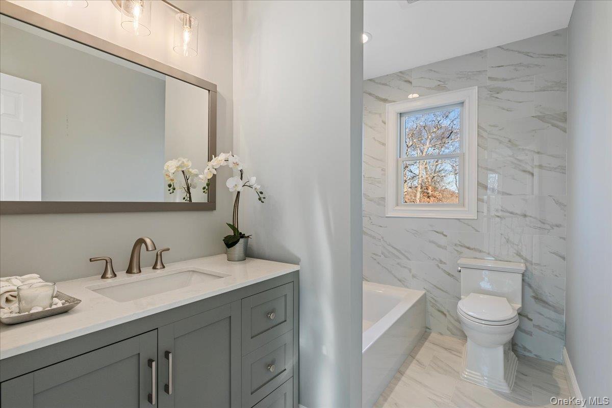 #15 photo, 91 Market Street, Mastic Beach , NY 11951