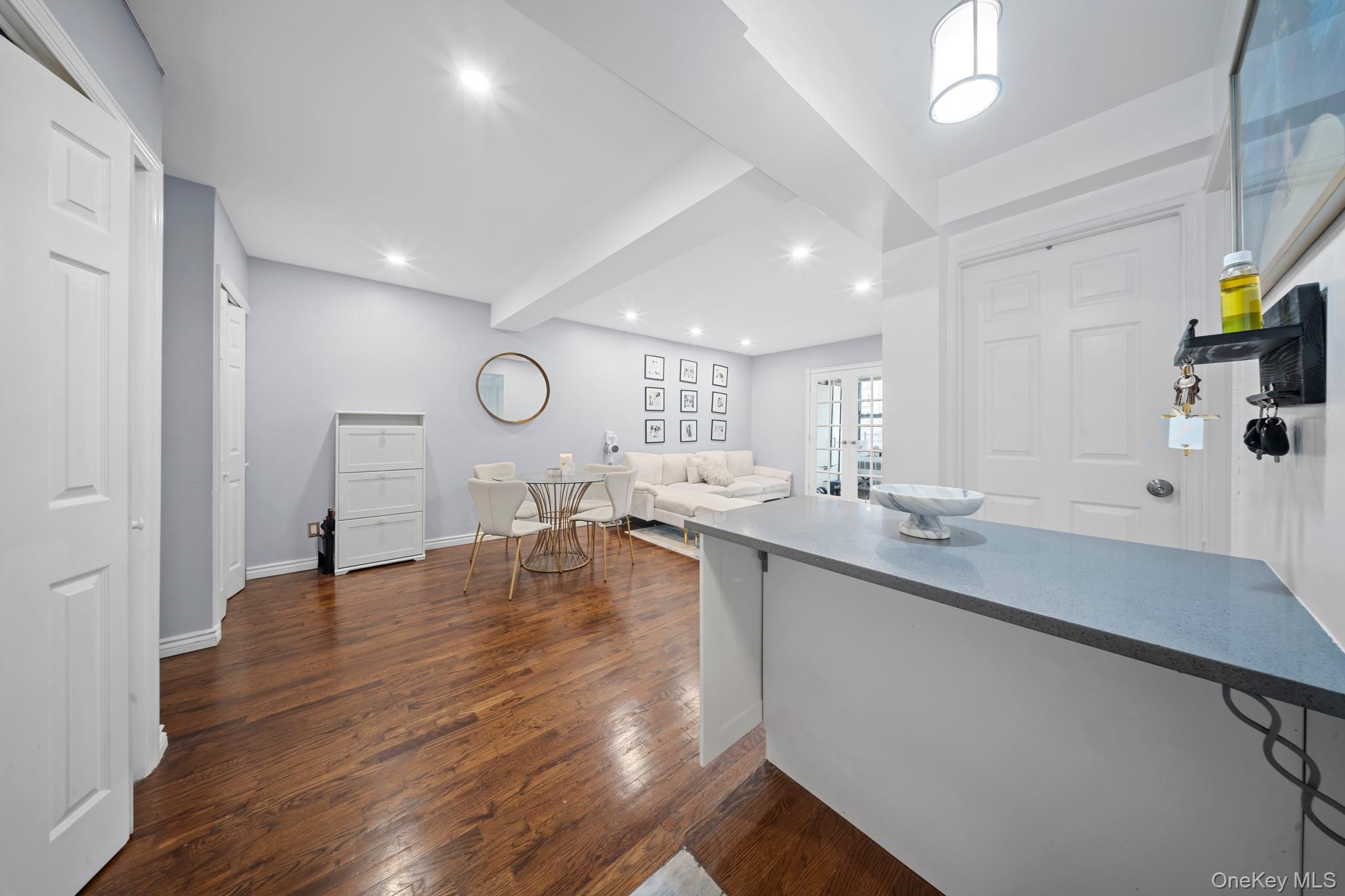 #14 photo, 5803 Calloway Street, كوينز Corona , NY 11368