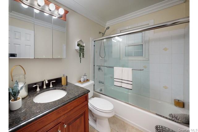 #11 photo, 118 Easy Street, Sayville , NY 11782