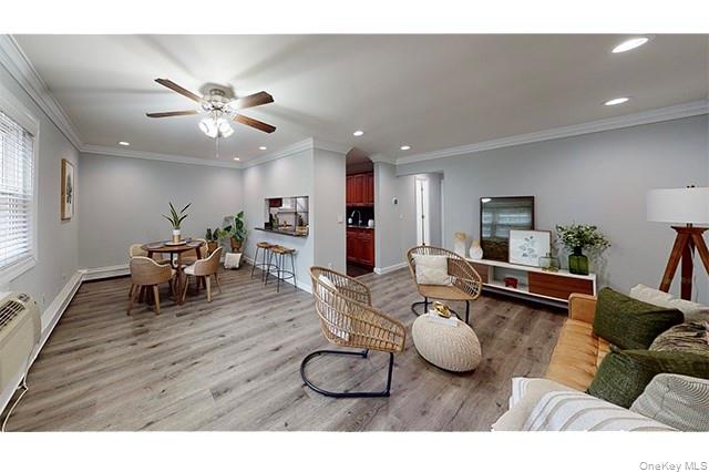 #4 photo, 118 Easy Street, Sayville , NY 11782