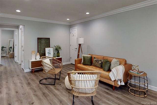 #5 photo, 118 Easy Street, Sayville , NY 11782