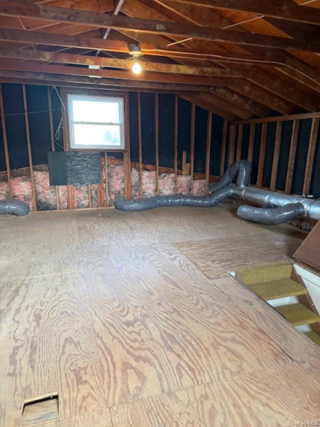 #12 photo, 5431 Expressway Drive, Holtsville , NY 11742