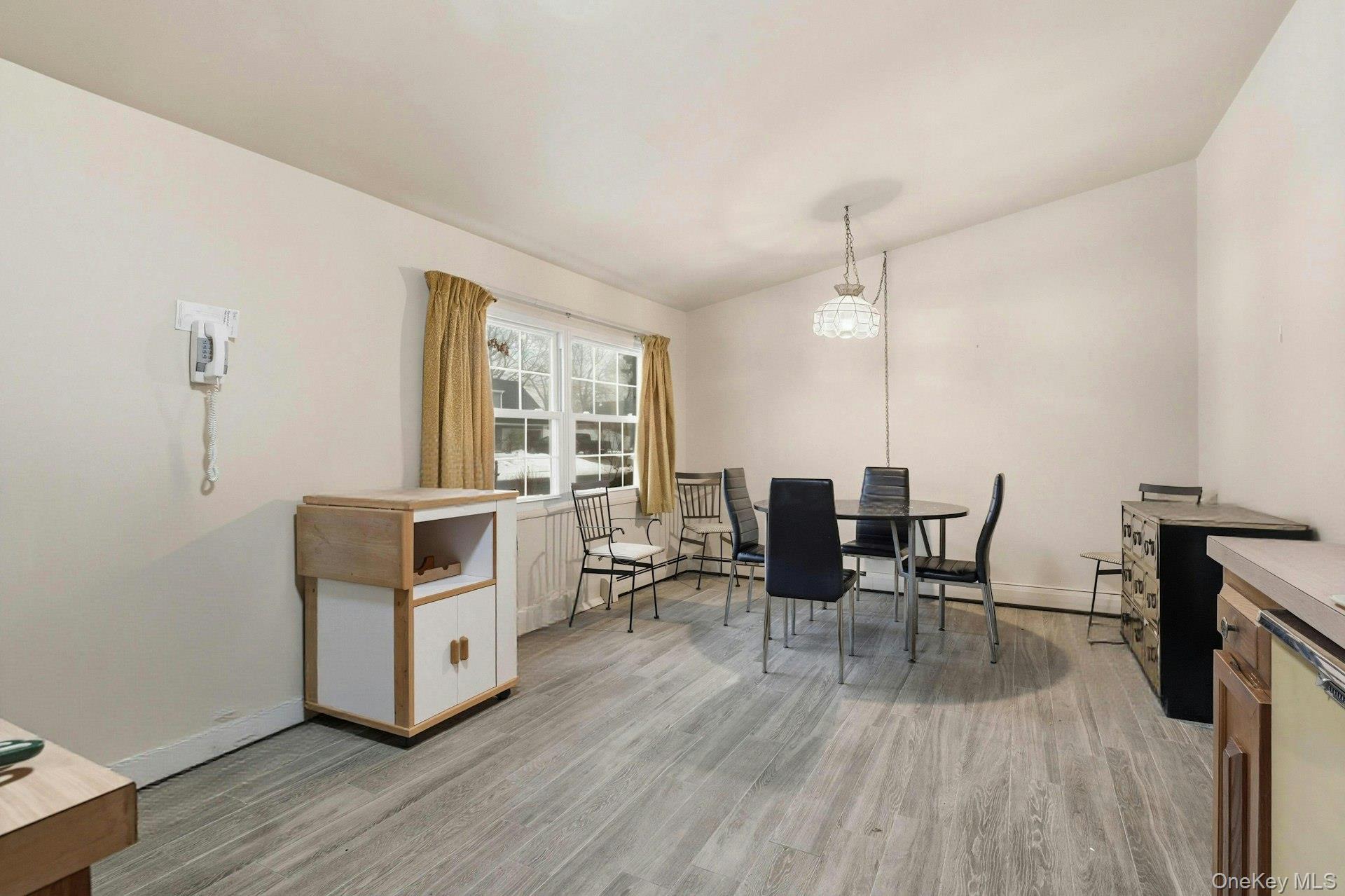 #19 photo, 5431 Expressway Drive, Holtsville , NY 11742