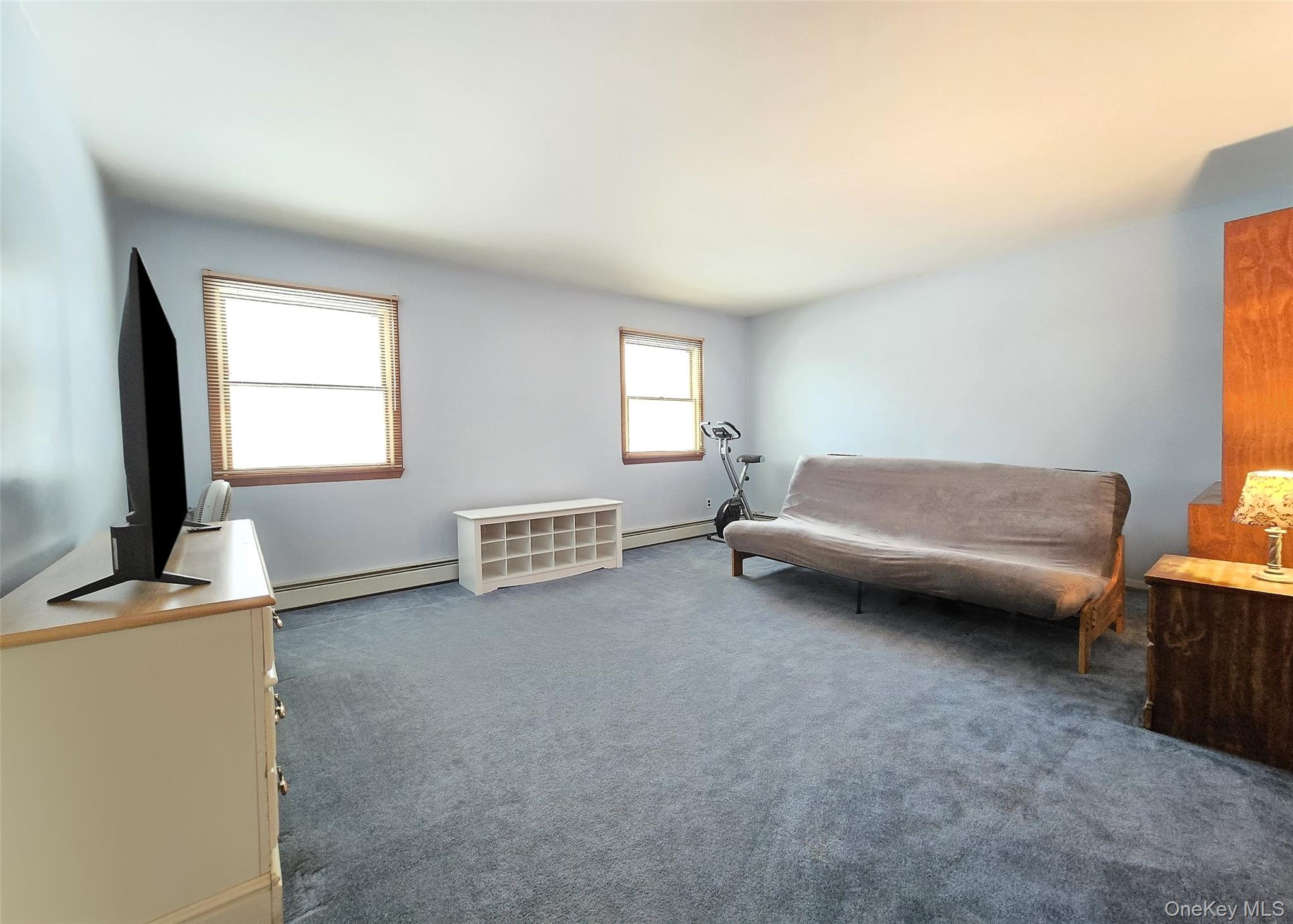 #15 photo, 14 Avenue C, सफ़ोक काउंटी Holbrook , NY 11741