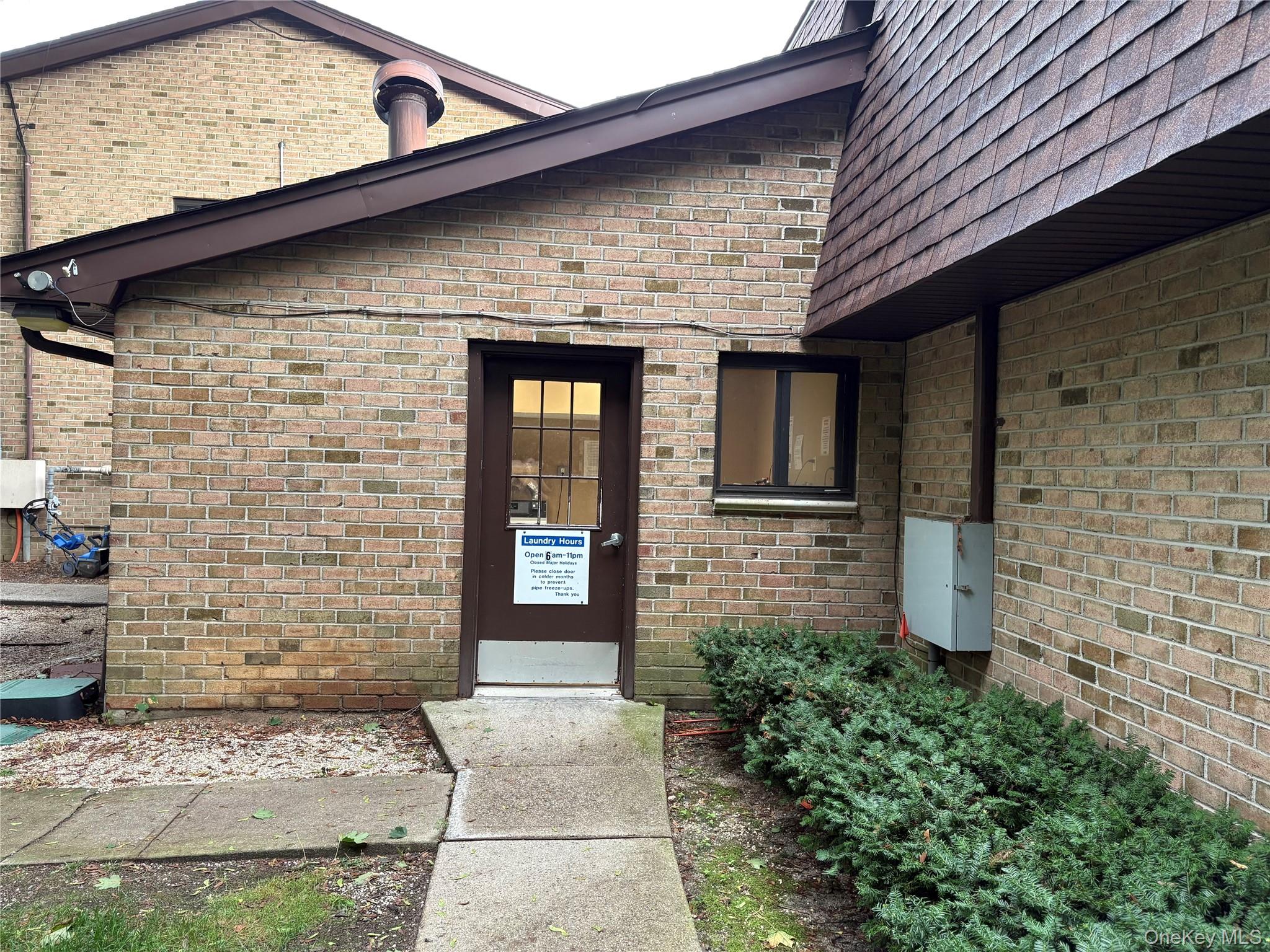 #9 photo, 13 Pinebrook Place, 롱 아일랜드 Bay Shore , NY 11706