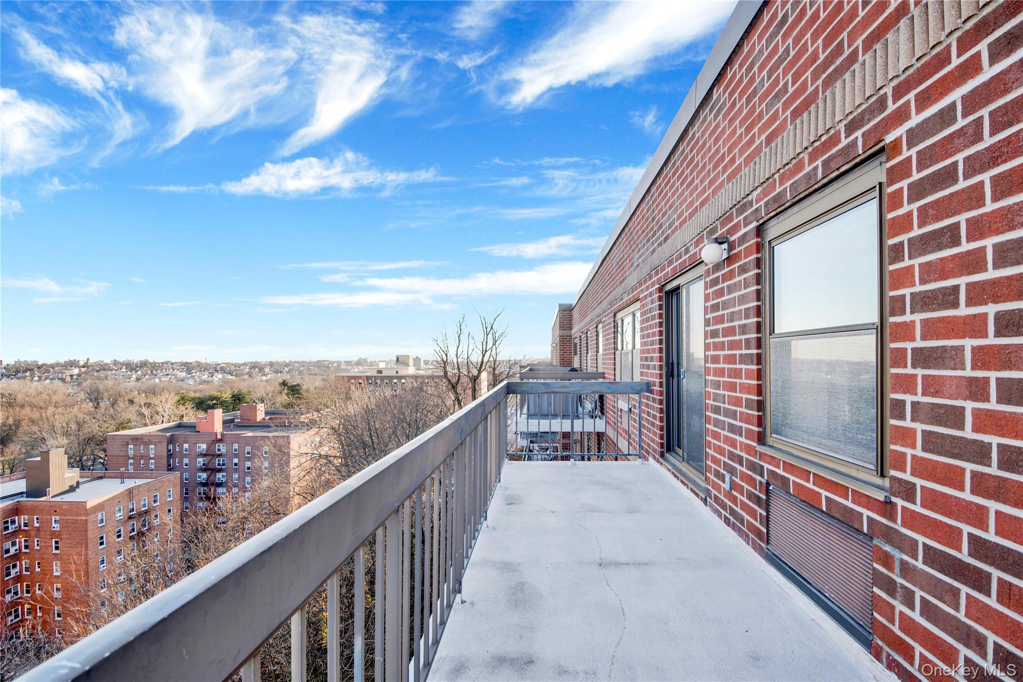 #19 photo, 1376 Midland Avenue, برونكس Bronxville , NY 10708