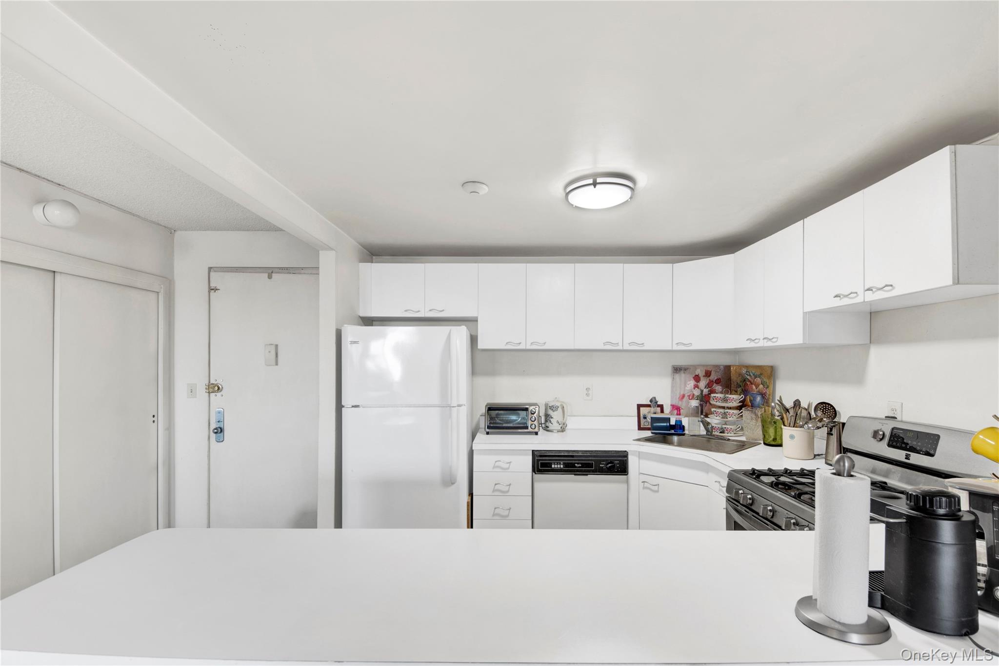 #6 photo, 1376 Midland Avenue, برونكس Bronxville , NY 10708