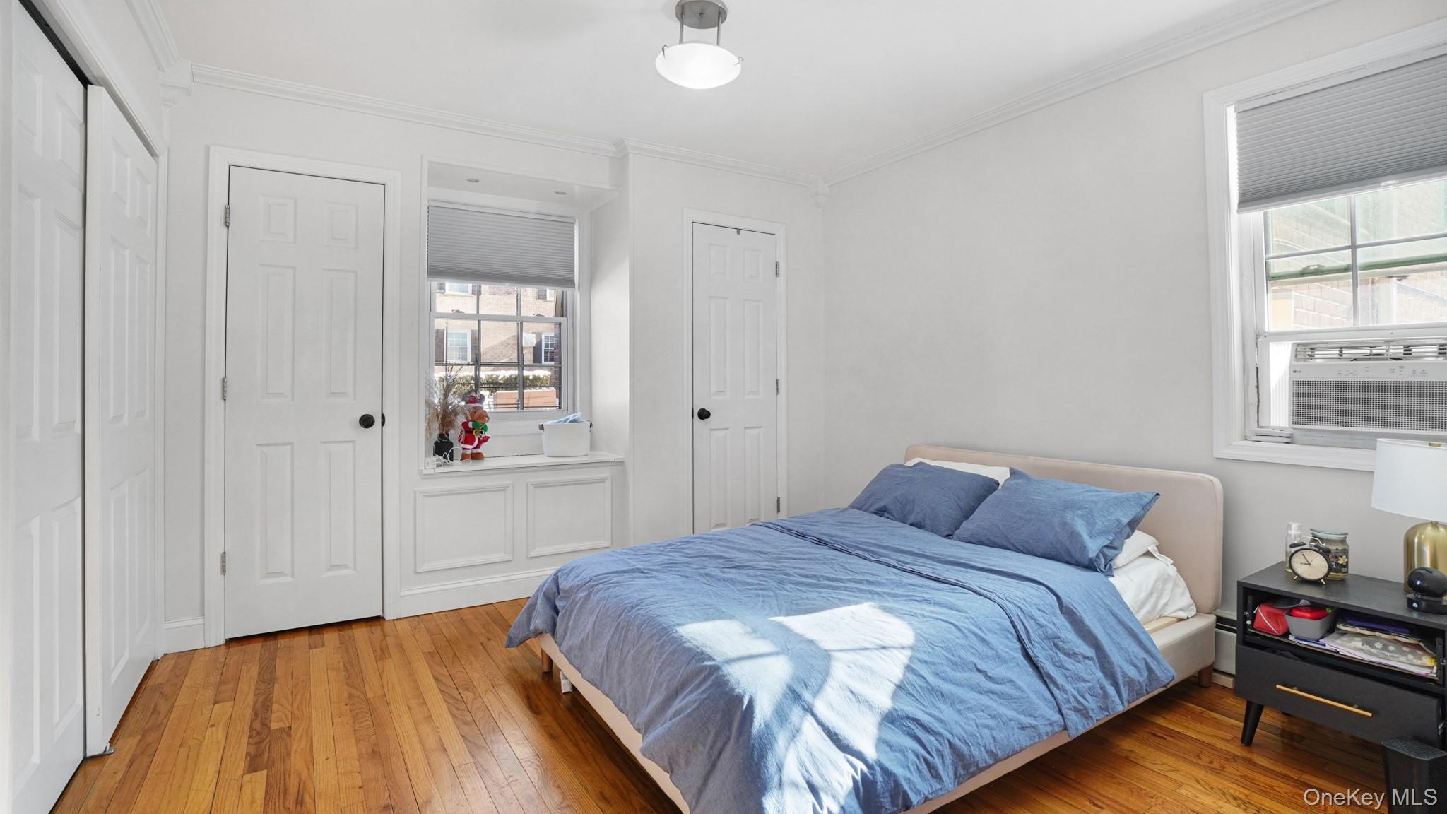 #11 photo, 224-08 Horace Harding Expressway, Oakland Gardens , NY 11364