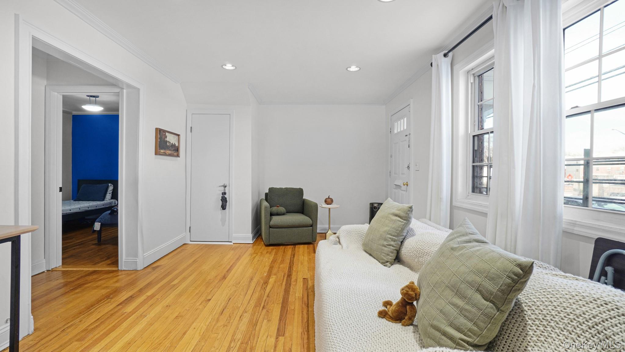 #5 photo, 224-08 Horace Harding Expressway, Oakland Gardens , NY 11364