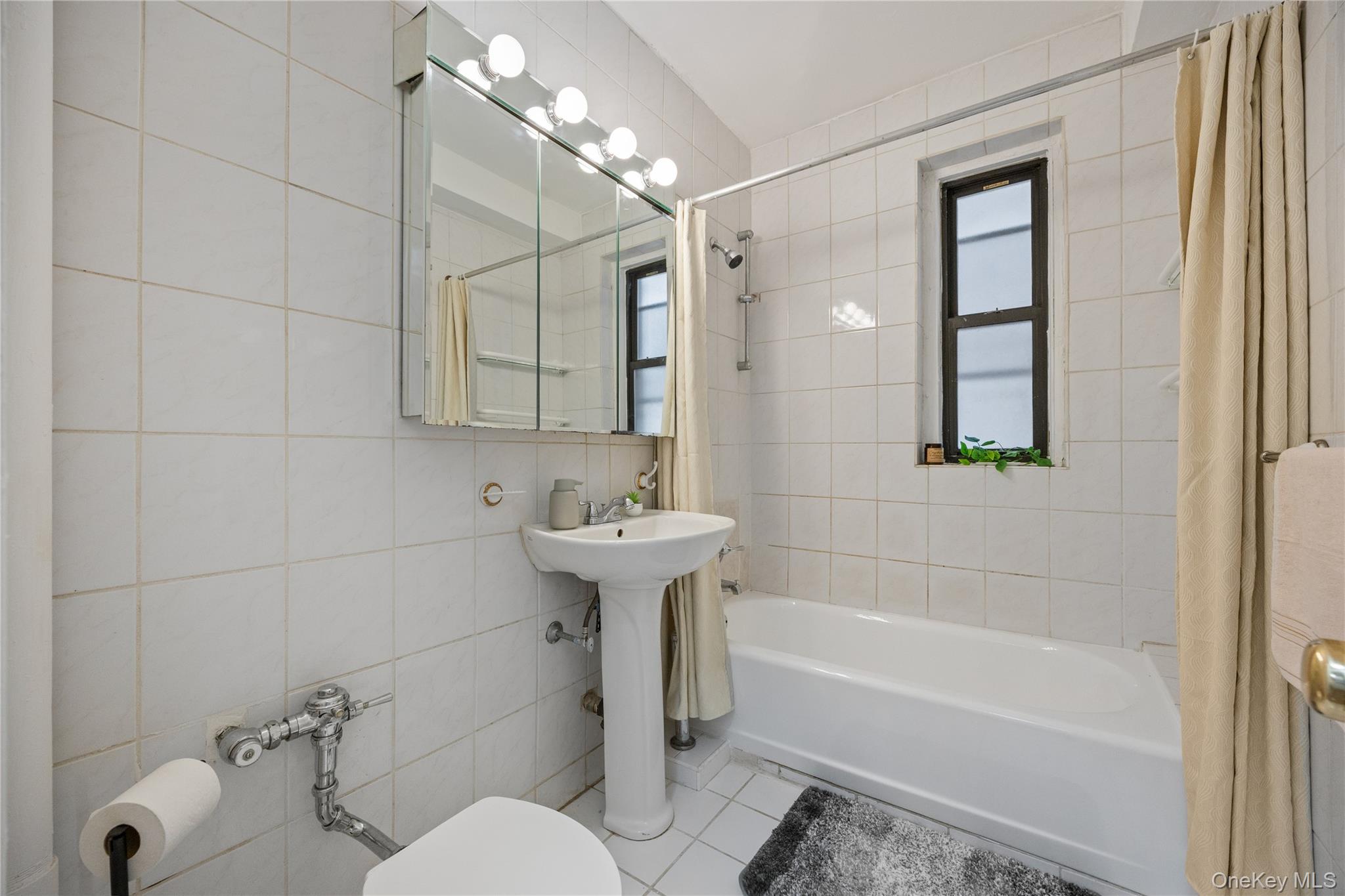 #12 photo, 35-35 75th Street, Jackson Heights , NY 11372