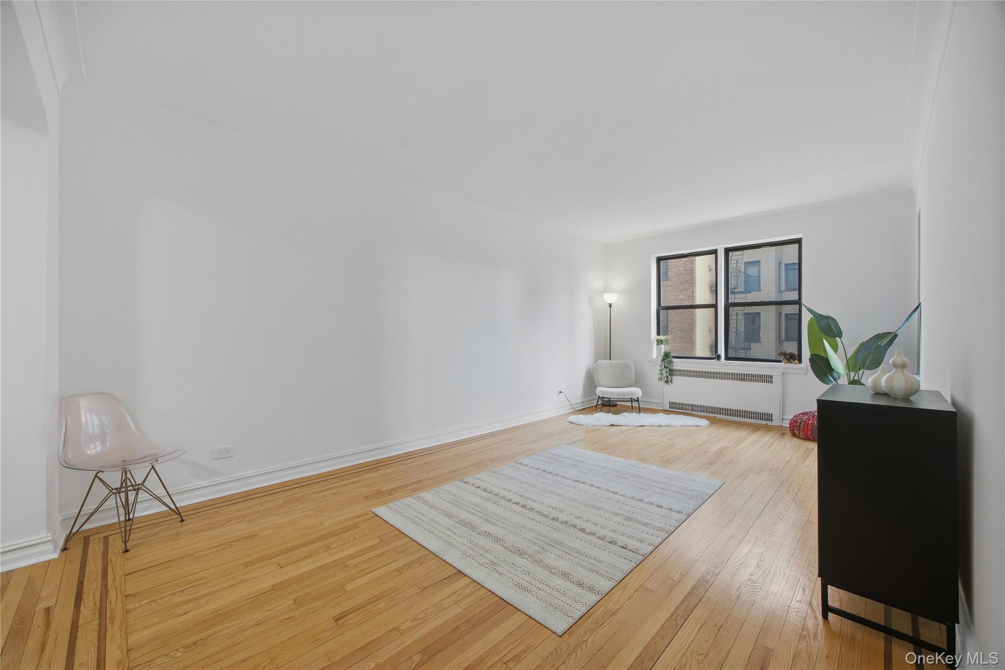 #5 photo, 35-35 75th Street, Jackson Heights , NY 11372