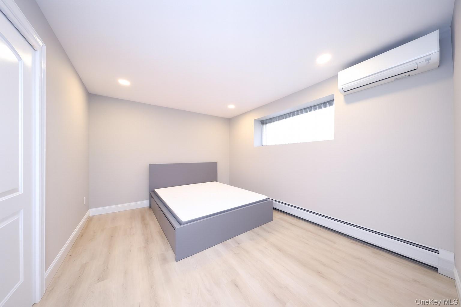 #15 photo, 104 Highland Road, جزيرة ستاتن Staten Island , NY 10308