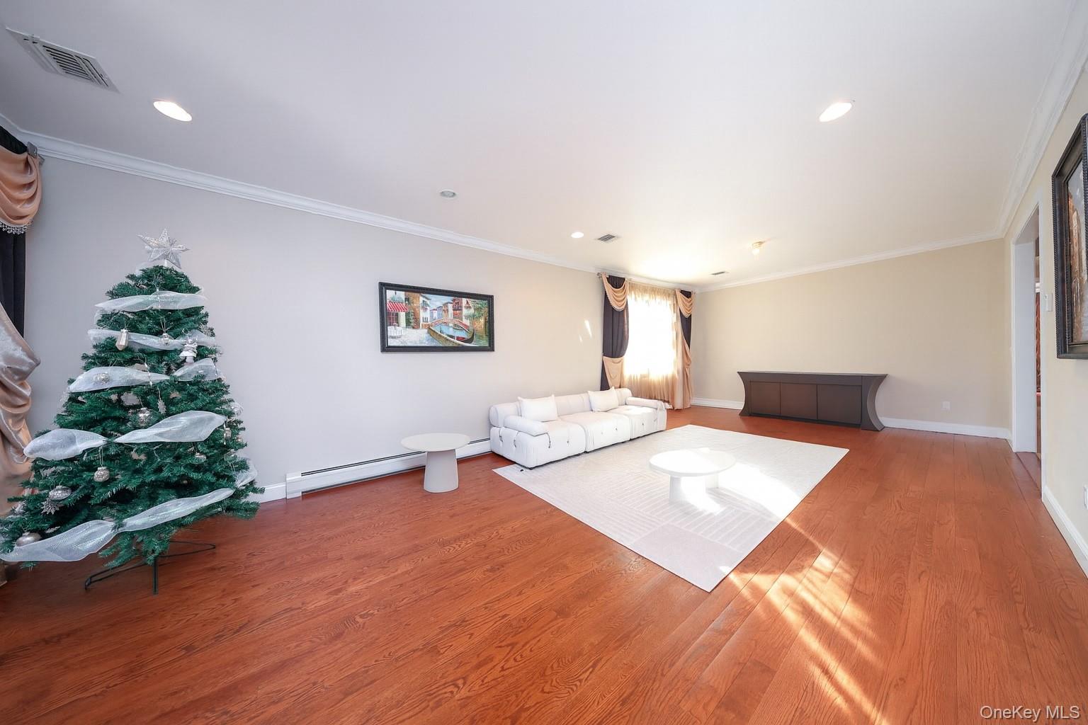 #4 photo, 104 Highland Road, جزيرة ستاتن Staten Island , NY 10308