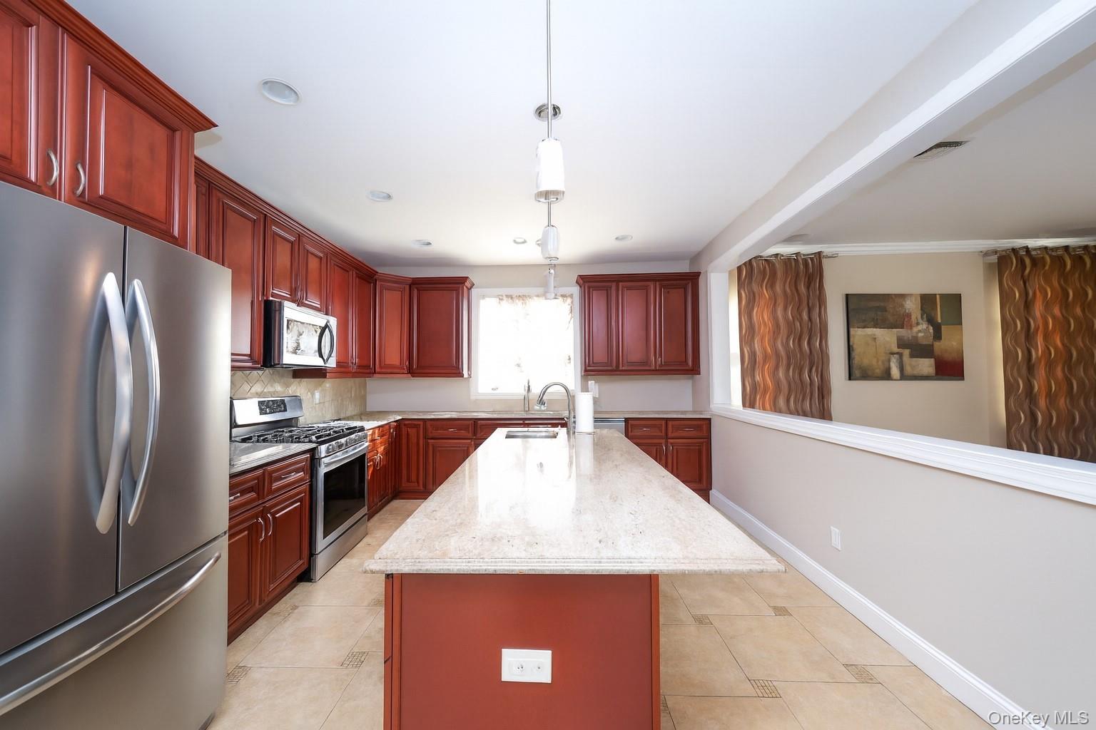 #5 photo, 104 Highland Road, جزيرة ستاتن Staten Island , NY 10308