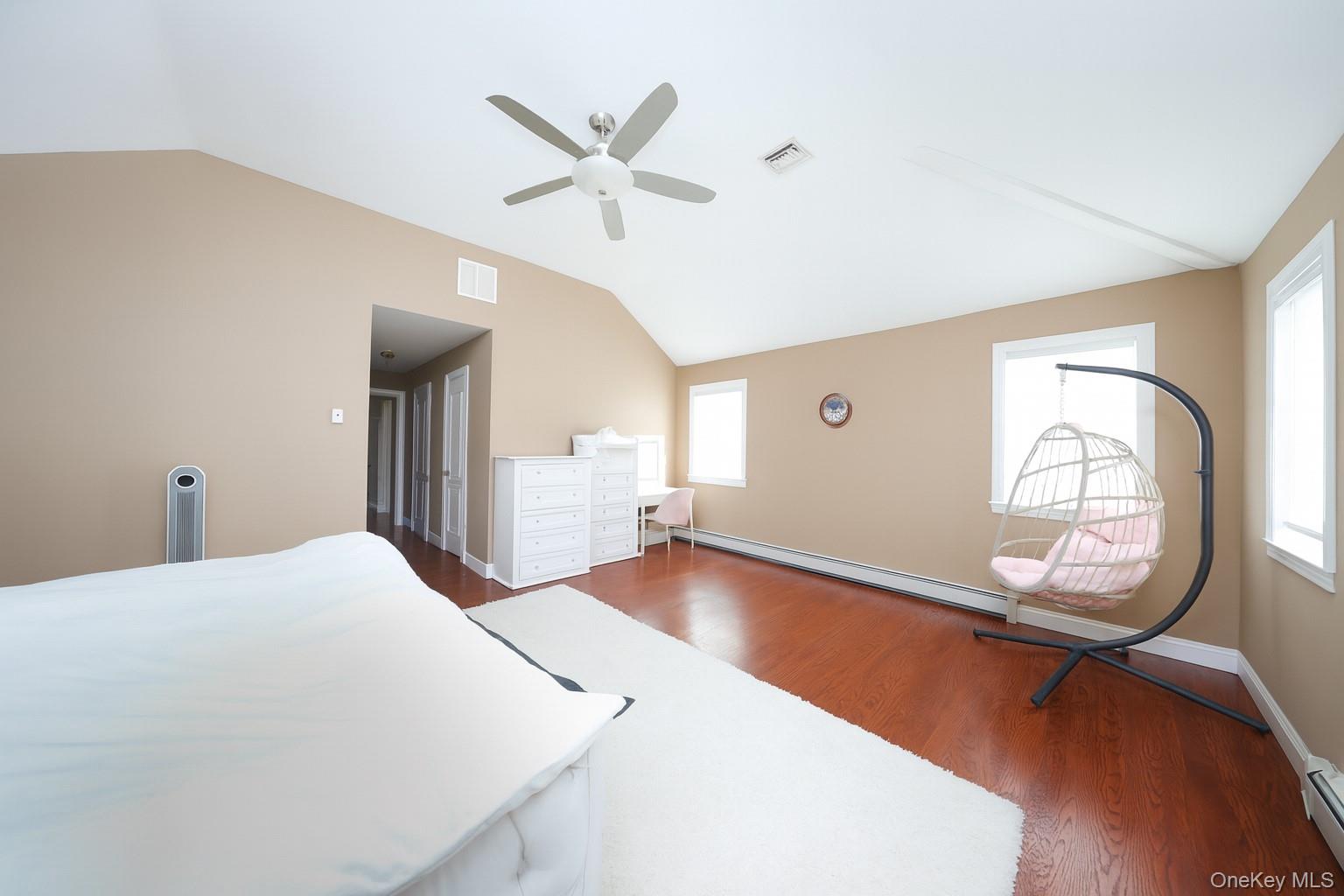 #8 photo, 104 Highland Road, جزيرة ستاتن Staten Island , NY 10308