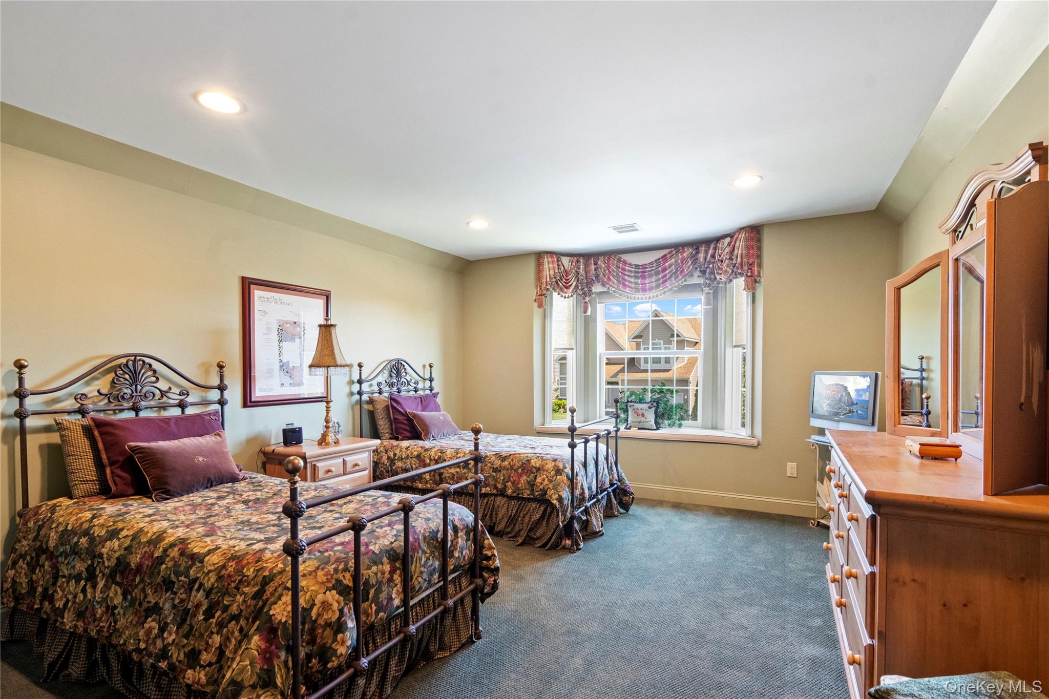 #18 photo, 395 Stonecrop Road, Aquebogue , NY 11901