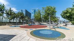 #2 photo, 131-01 40 Road, कुईंस Flushing , NY 11354