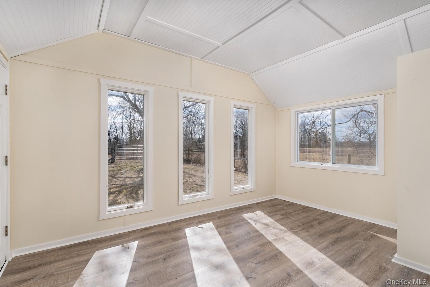 #5 photo, 396 Reeves Avenue, 东长岛 Riverhead , NY 11901