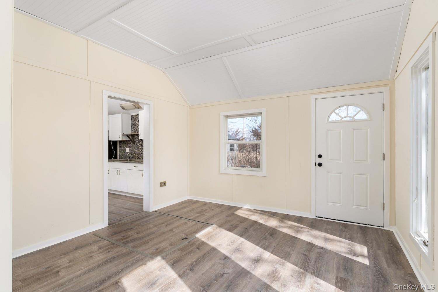 #6 photo, 396 Reeves Avenue, 东长岛 Riverhead , NY 11901