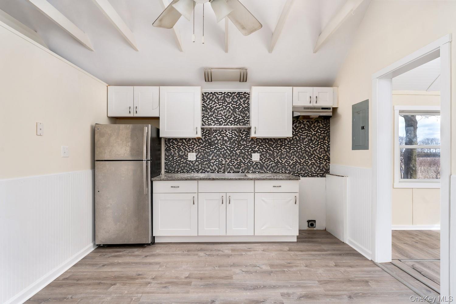 #8 photo, 396 Reeves Avenue, 东长岛 Riverhead , NY 11901