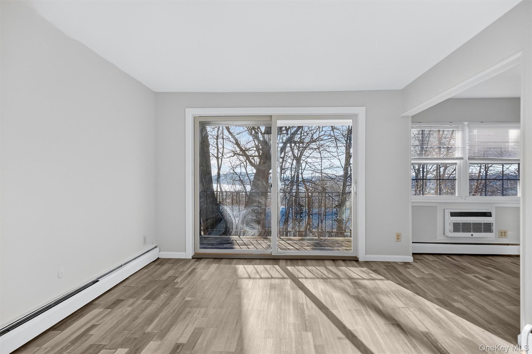 #3 photo, 4 Colonial Road, Beacon , NY 12508