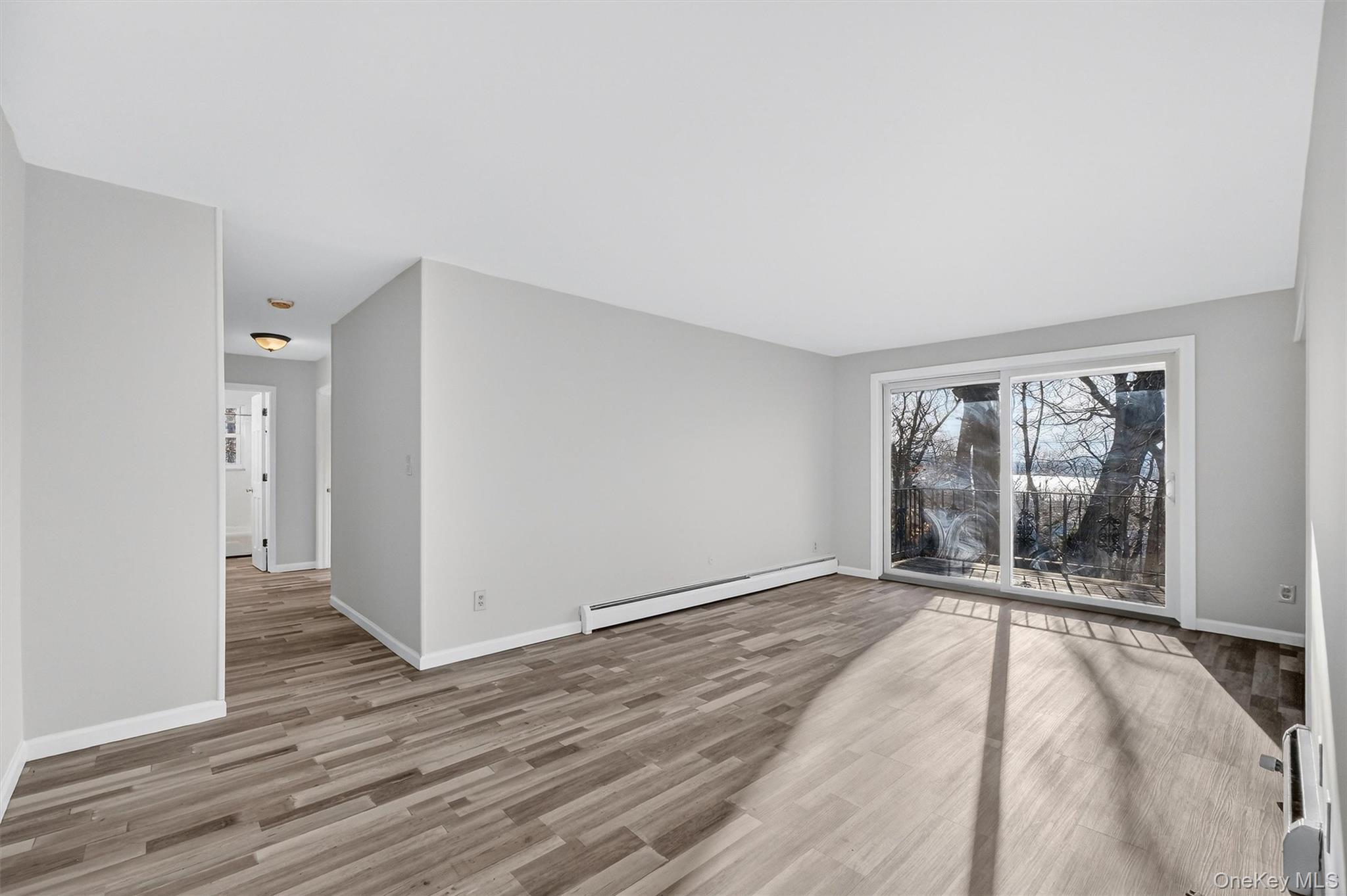 #4 photo, 4 Colonial Road, Beacon , NY 12508