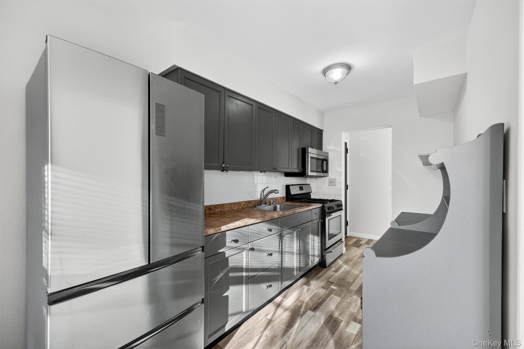 #9 photo, 4 Colonial Road, Beacon , NY 12508