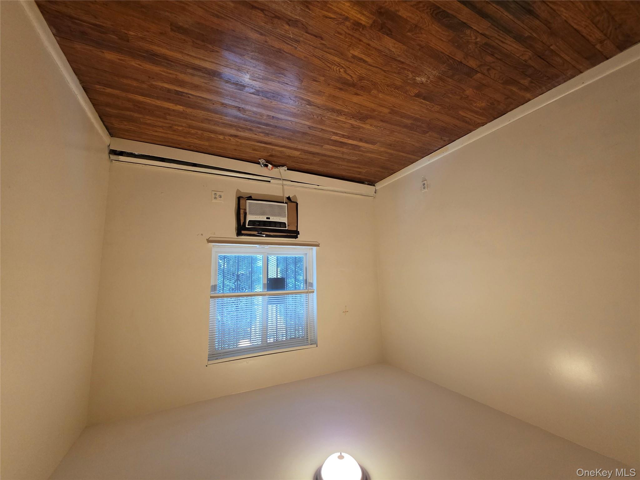 #8 photo, 3005 Ely Avenue, ब्रोंक्स Bronx , NY 10469