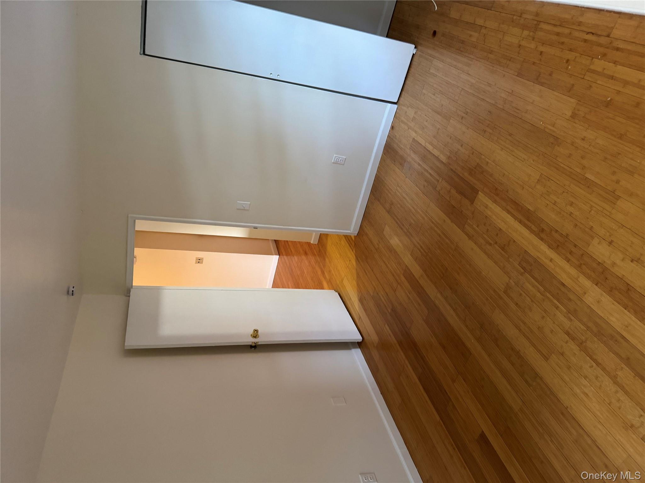 #8 photo, 199 Hoover Road, Yonkers , NY 10710