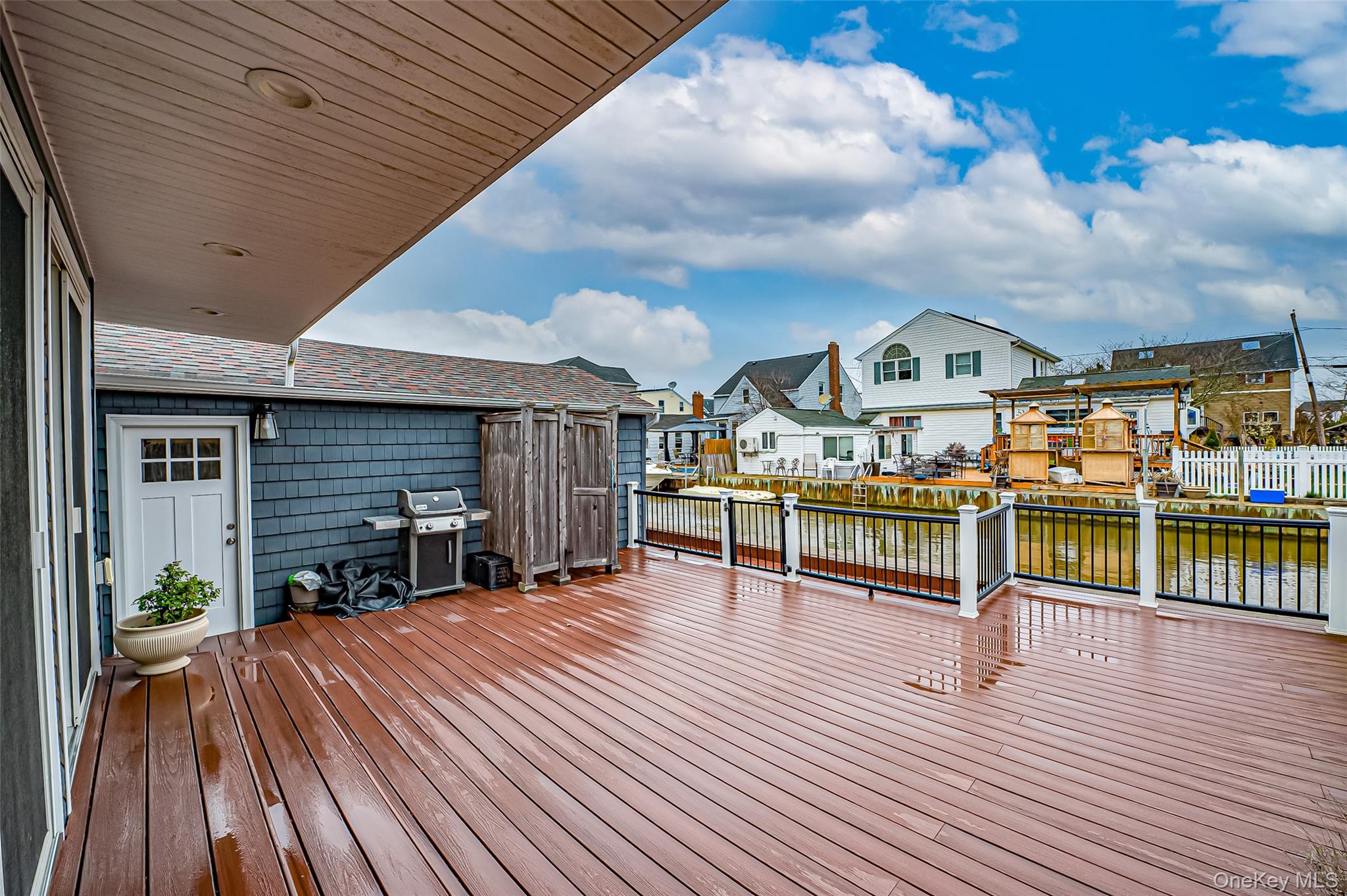 #16 photo, 71 S Bay Drive, سوفولك Babylon , NY 11702