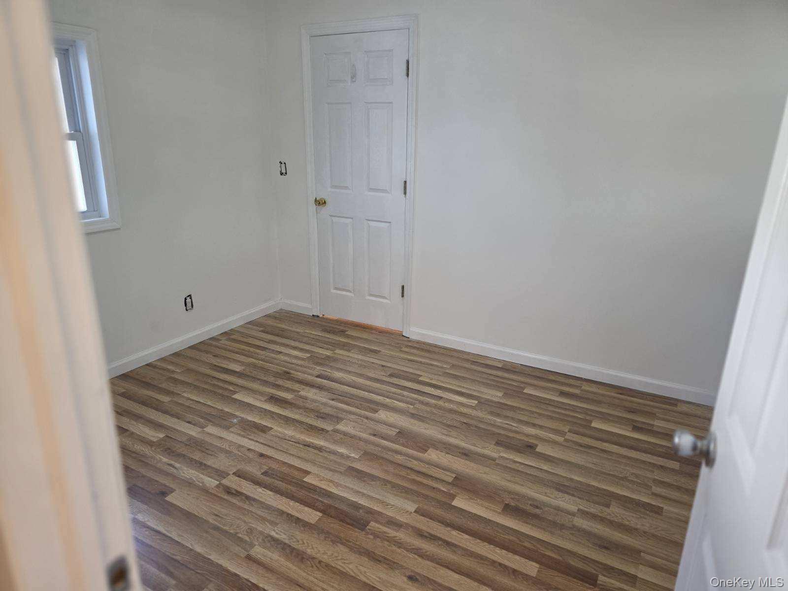 #15 photo, 125 Greenwood Drive, מחוז סאפוק North Babylon , NY 11703