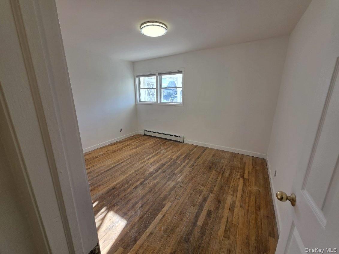 #8 photo, 125 Greenwood Drive, מחוז סאפוק North Babylon , NY 11703