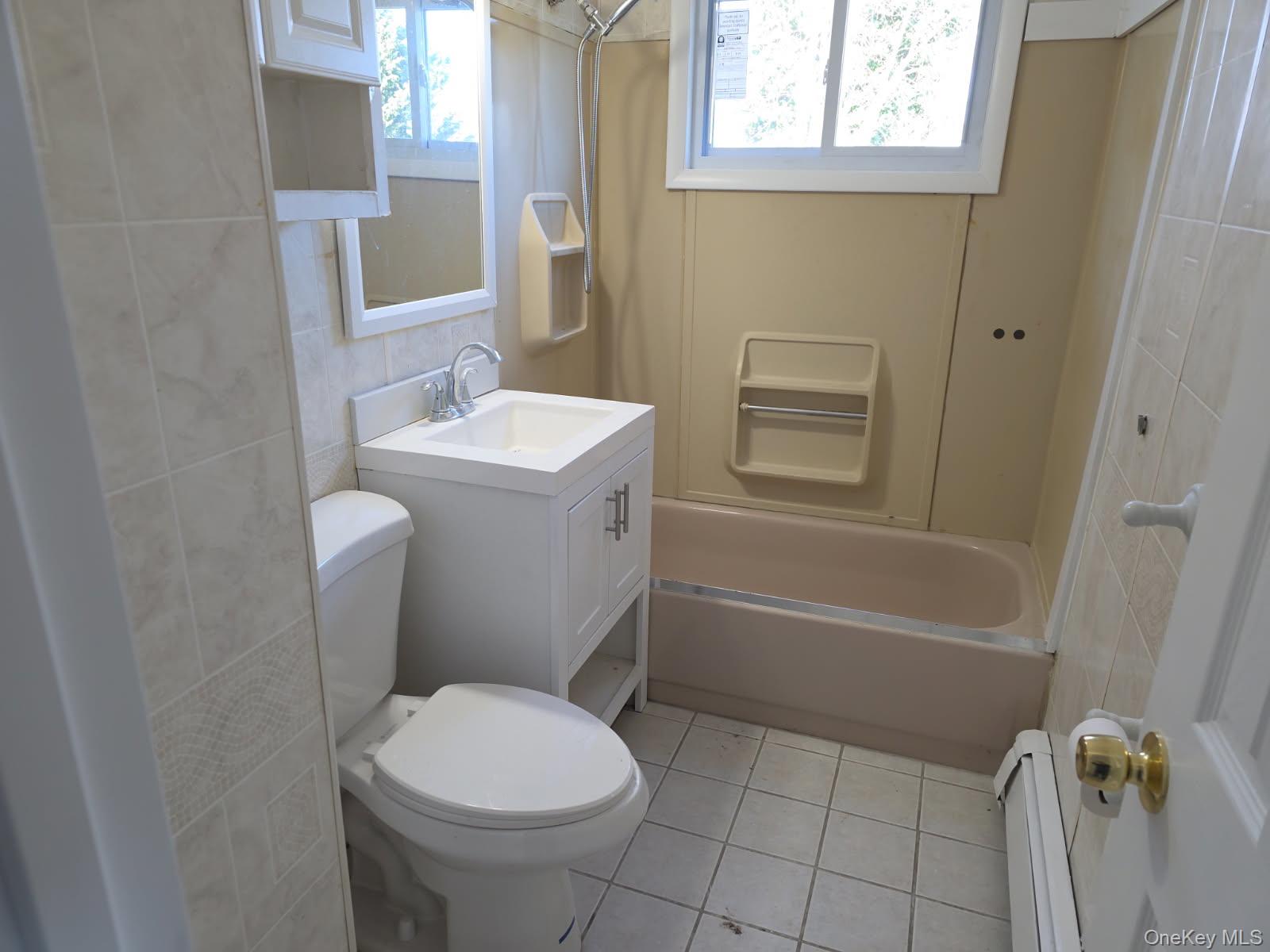 #9 photo, 125 Greenwood Drive, מחוז סאפוק North Babylon , NY 11703